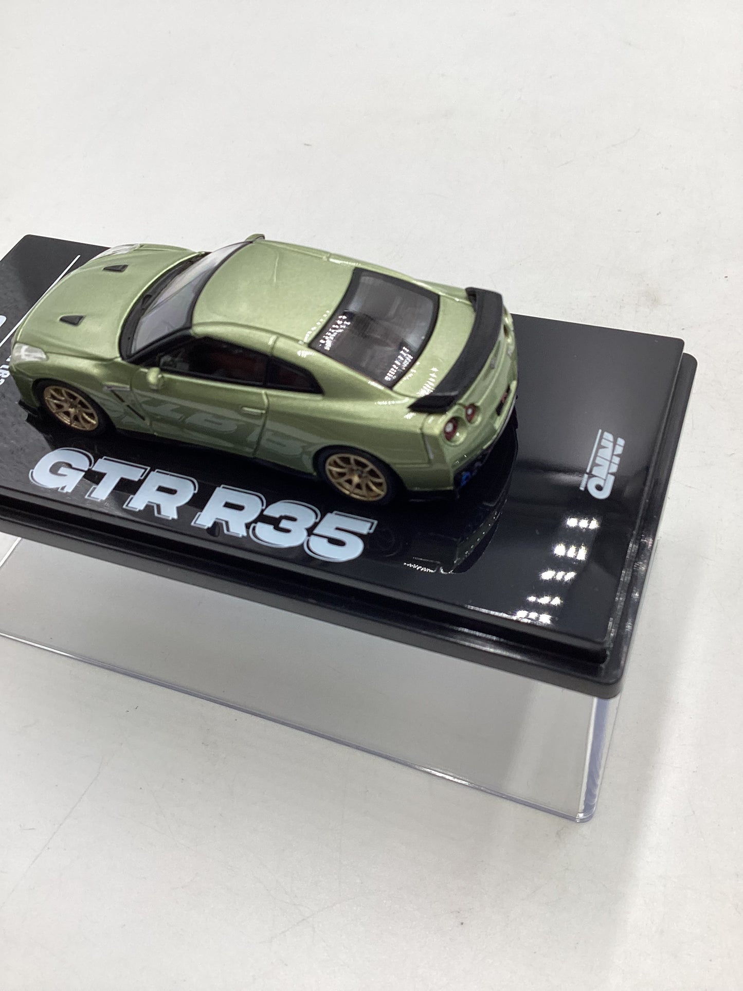 Inno64 Special Edition Nissan Skyline GT-R [R-35] Green