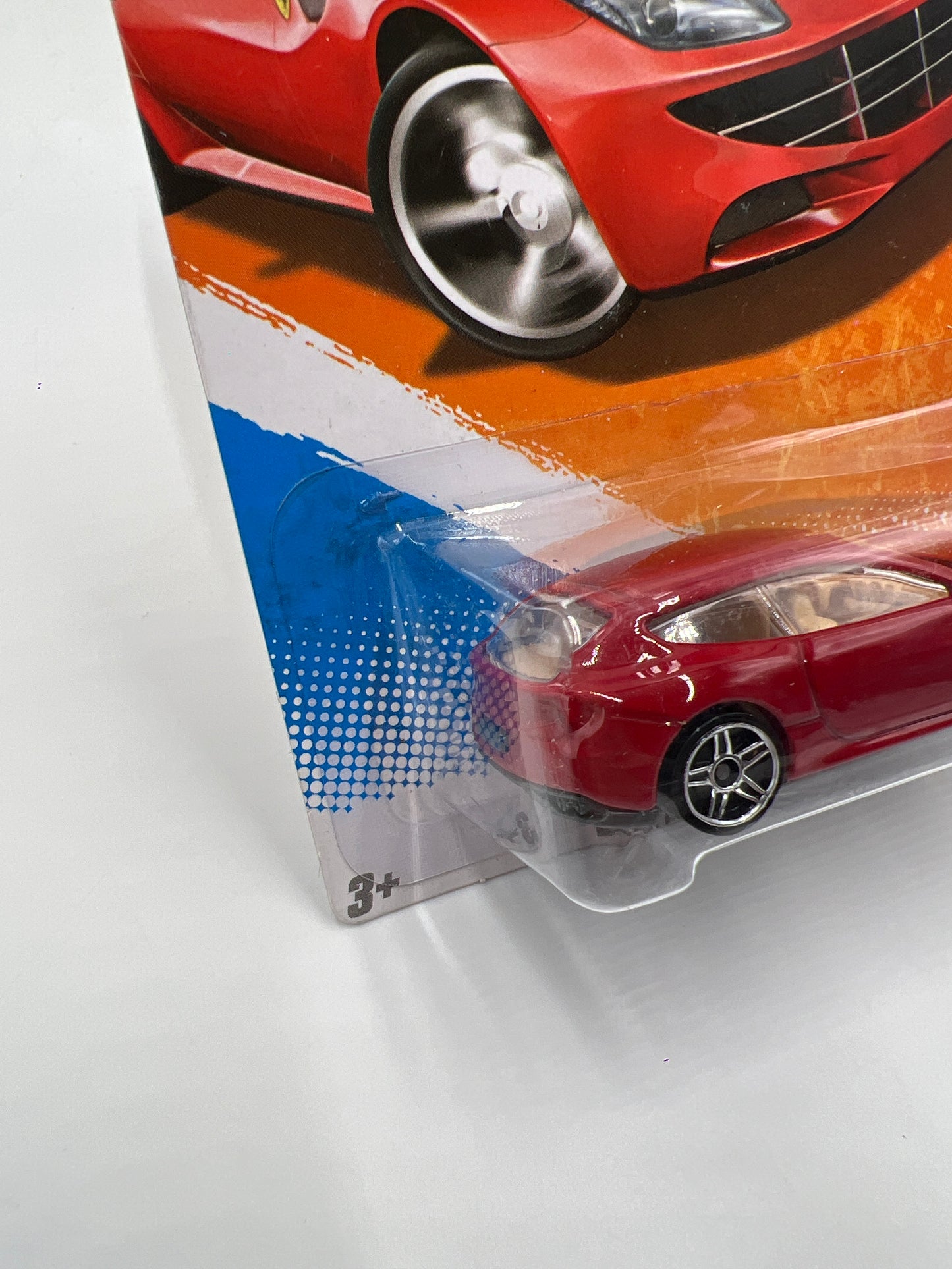 2011 Hot Wheels New Models #45 Ferrari FF Red W/Protector #2