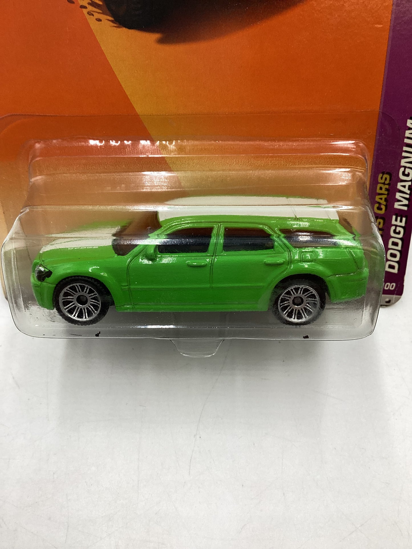 Matchbox Sports Cars #9 Dodge Magnum Green 208B