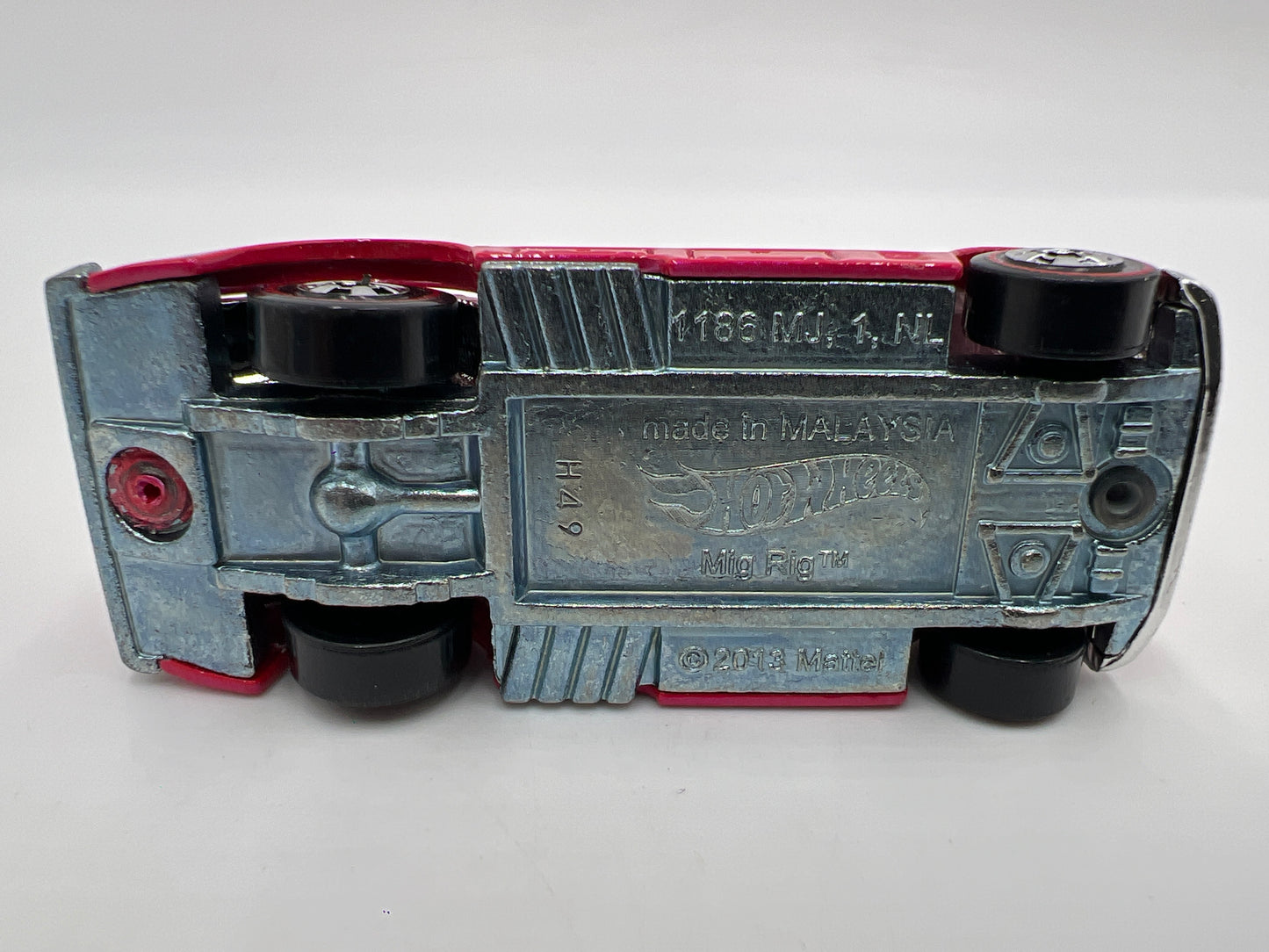 Hot Wheels 1/64 Heritage Redline Mig Rig Pink Loose