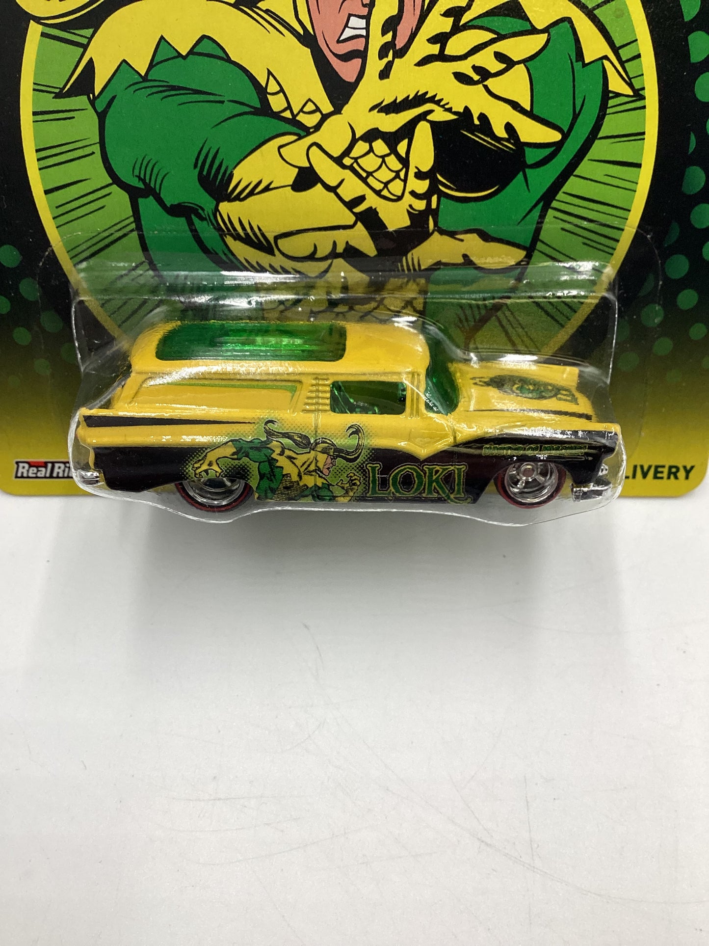 Hot wheels Pop Culture Marvel Loki 8 Crate Delivery Yellow 272A