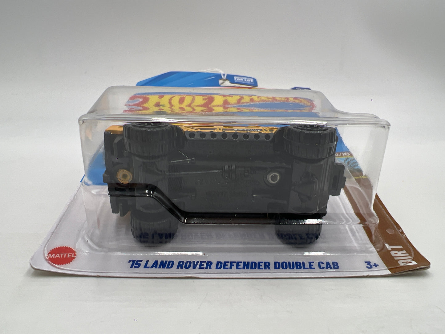 2025 Hot Wheels Q Case Dirt #179 15 Land Rover Defender Double Cab Yellow 61E