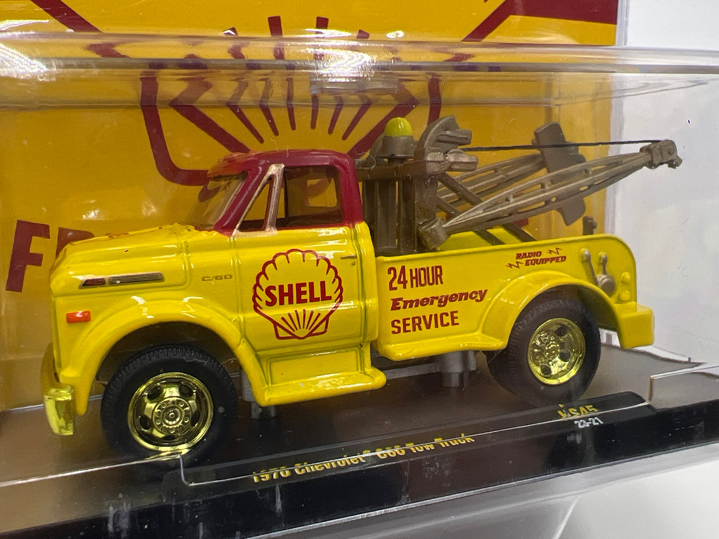 M2 Machines Hobby Exclusive CHASE Shell 1970 Chevrolet C60 Tow Truck Yellow HS45