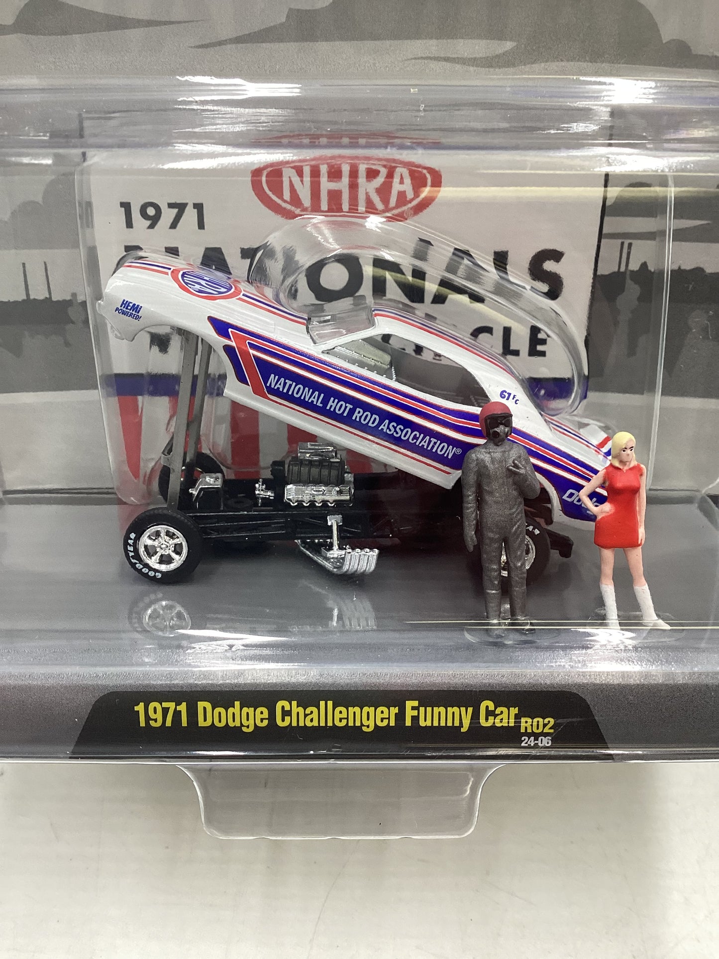 2024 M2 Machines Diorama R02 1971 Dodge Challenger Funny Car 197E