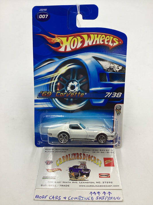 2006 Hot Wheels First Editions #007 69 Corvette White 6E