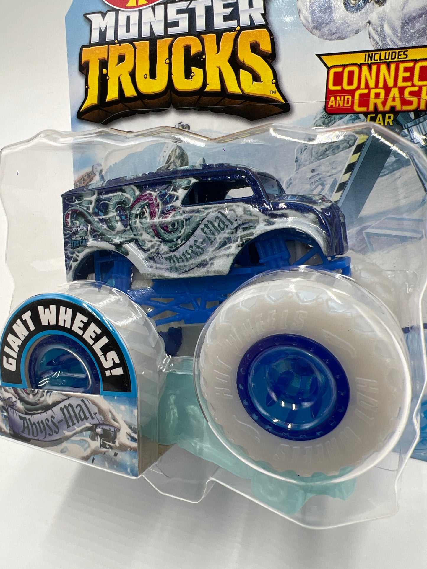 Hot Wheels Monster Trucks Blizzard Bashers Abyss-Mal W/Protector