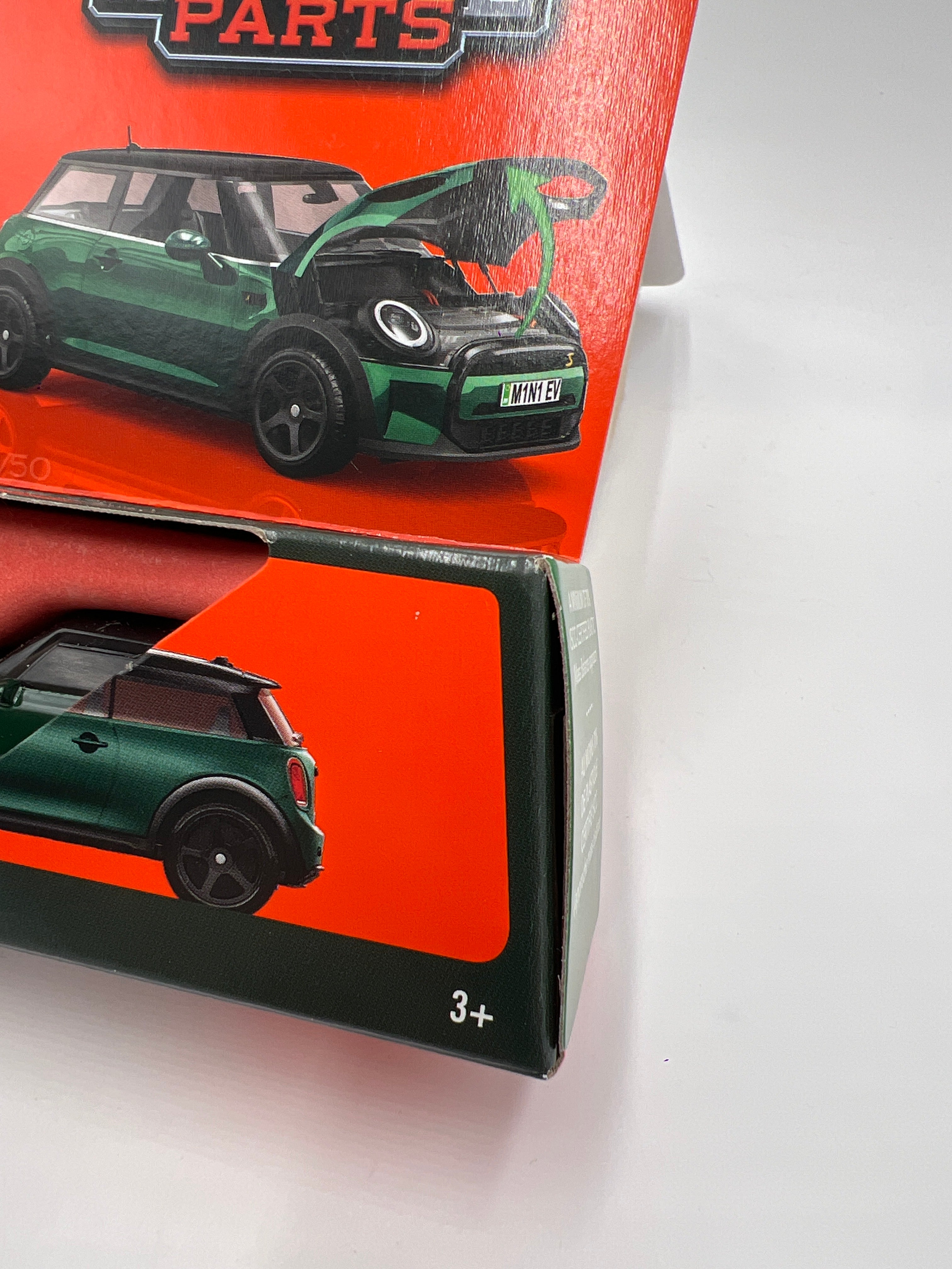 2025 Matchbox Moving Parts #38 2022 Mini Cooper SE Green 168J