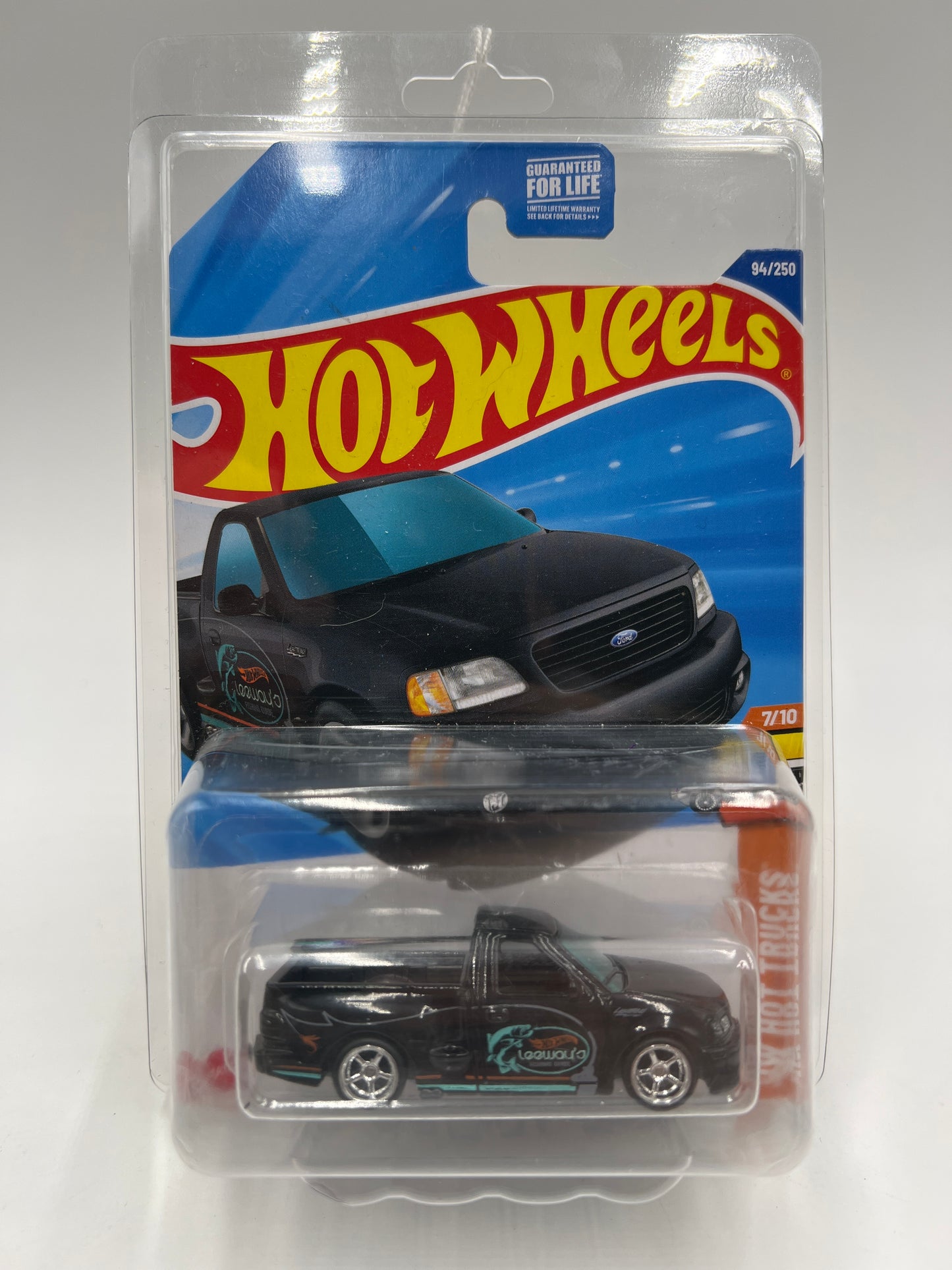 Hot Wheels 99 Ford F-150 SVT Lightning Wheel Swap Custom On Card W/Protector SR