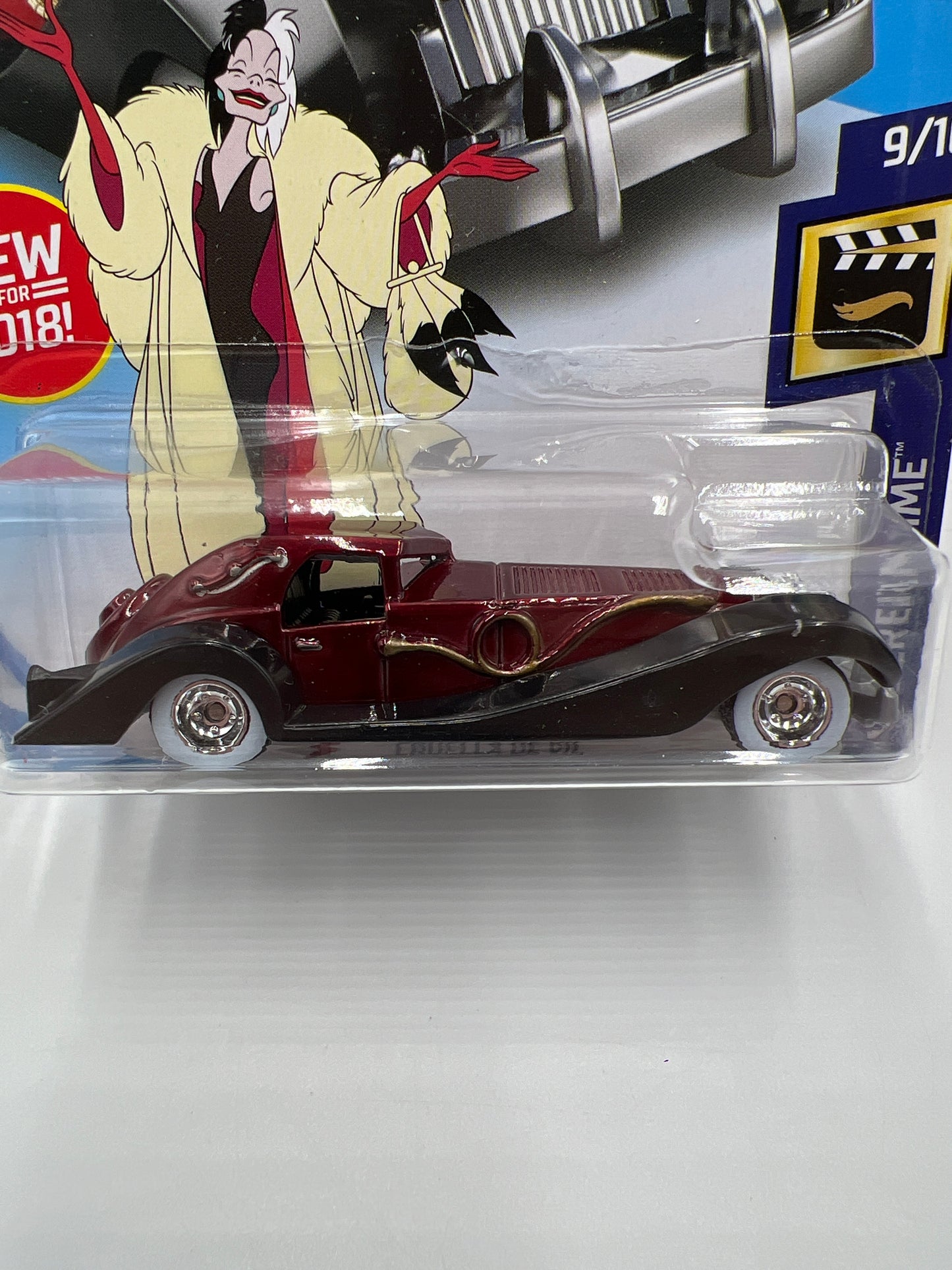 2018 Hot Wheels Super Treasure Hunt Cruella De Vil Red W/Protector