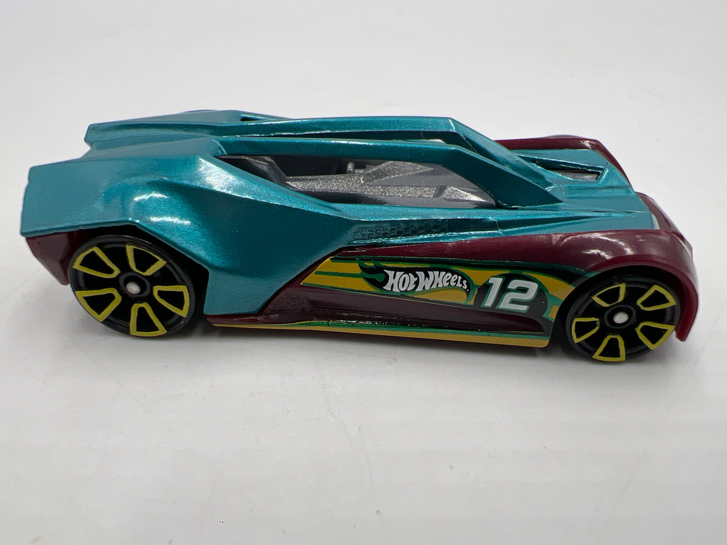 2017 Hot Wheels Mystery Models Series 2 #9 Split Vision Teal