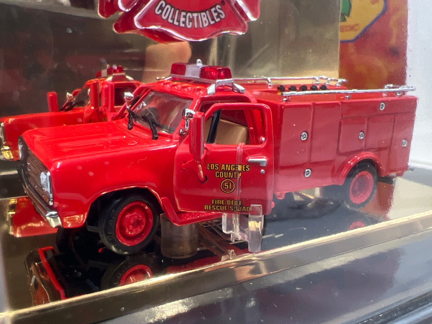 Code 3 Collectibles 1/64 Emergency! Los Angeles County Rescue Squad 51 Red