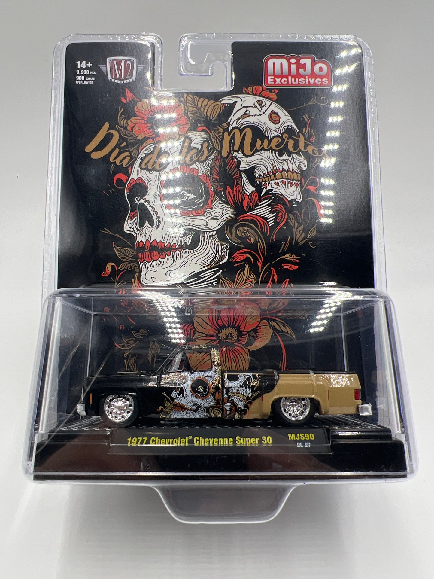 2025 M2 Machines Mijo Exclusives Dia De Los Muertos 1977 Chevrolet Cheyenne Super 30 MJS90