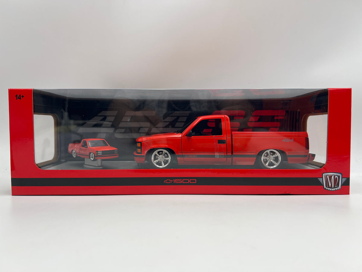 2026 M2 Machines R02 1/24 & 1/64 2 Pack 1992 Chevrolet C1500 SS 454 Red