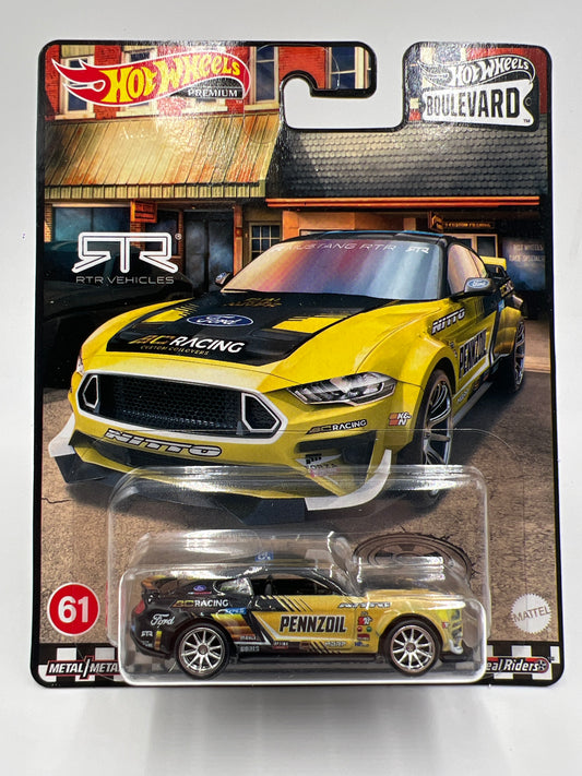 Hot Wheels Premium Boulevard #61 18 Ford Mustang RTR Spec 5 Pennzoil W/Protector