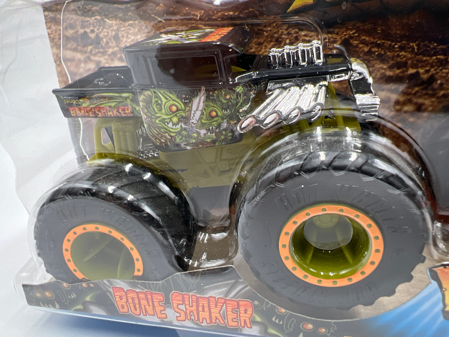 Hot Wheels Monster Trucks Demolition Doubles Bone Shaker Vs Rodger Dodger 136E