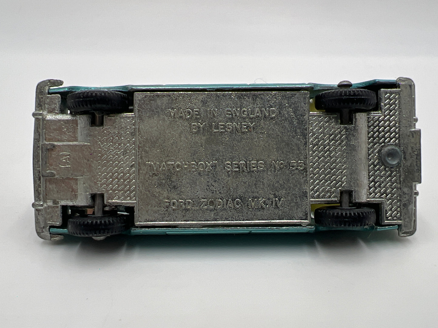 Matchbox Lesney 1/64 Series No 53 Ford Zodiac MK IV Light Blue Loose