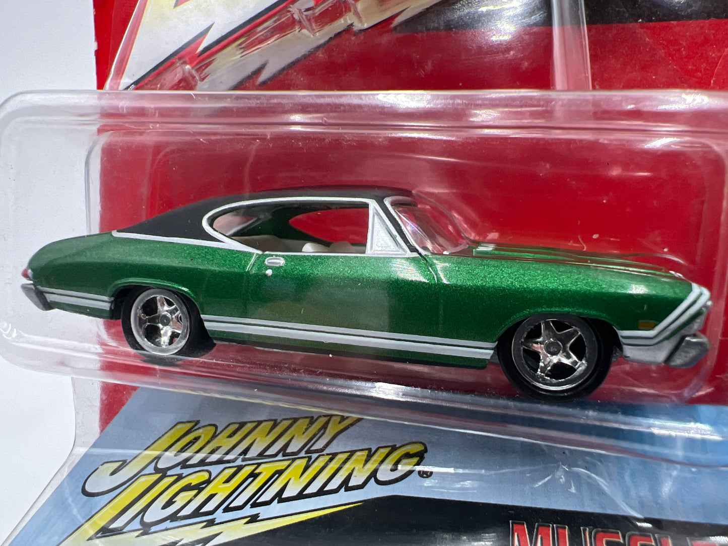 Johnny Lightning Pro Collector Series W/Storage Tin #39 1968 Chevy Chevelle SS Green 227B