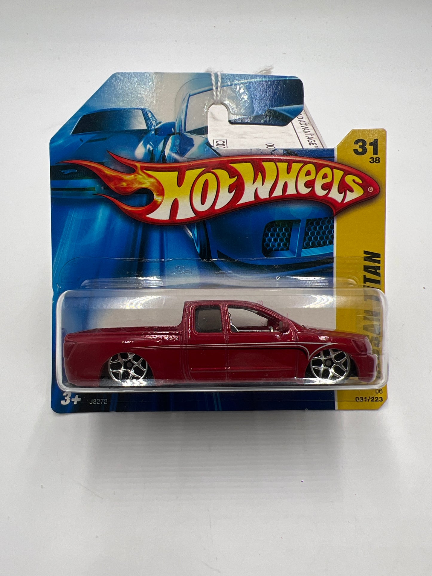 2006 Hot Wheels New Models #31 Nissan Titan Red Short Card W/Protector