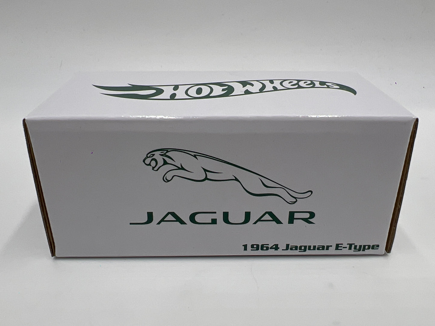 2023 Hot Wheels RLC #26288/30000 1964 Jaguar E-Type Green