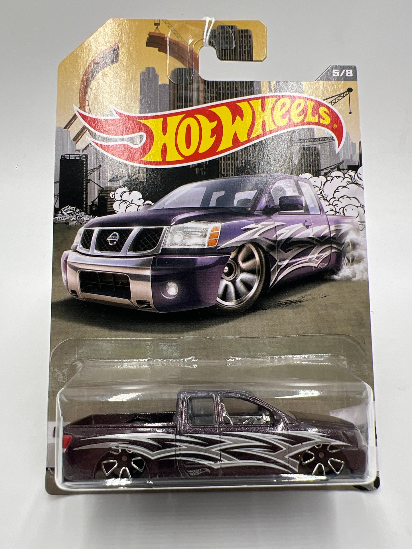 2016 Hot Wheels Walmart Exclusive Rad Trucks #5 Nissan Titan Purple/Silver 161K