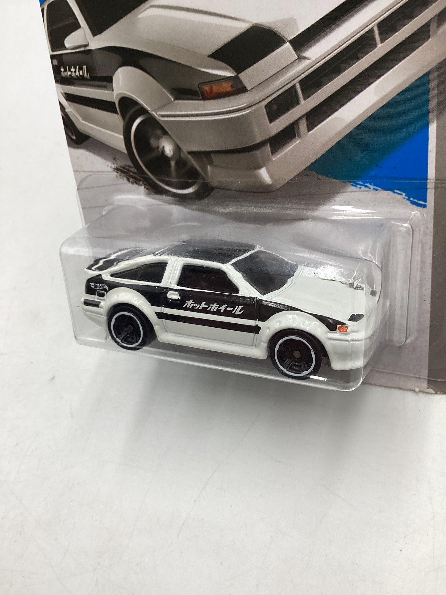 2013 Hot wheels #23 Toyota AE 86 Corolla White 95B