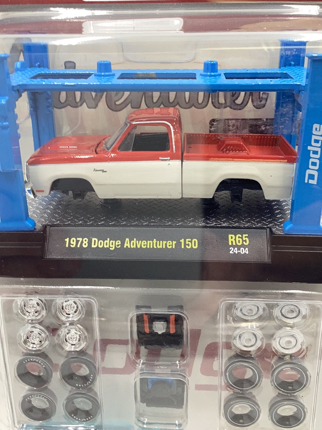 M2 Machines Model-Kit release R65 1978 Dodge Adventurer 150