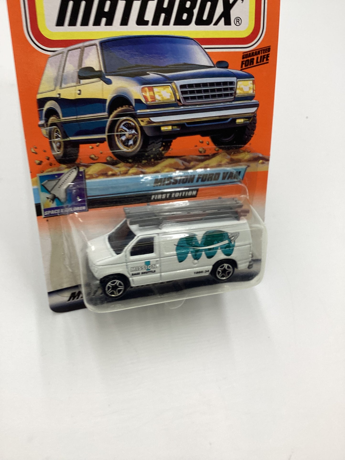 2000 Matchbox #38 Mission Ford Van White 210C