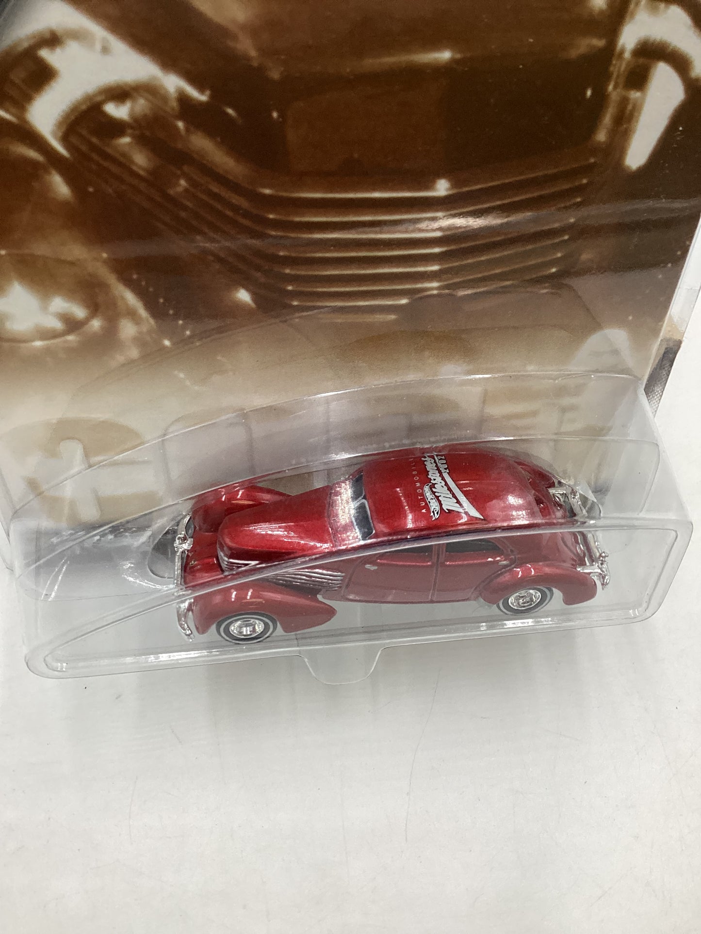 Hot Wheels Auto Milestones 1937 810 Cord Red