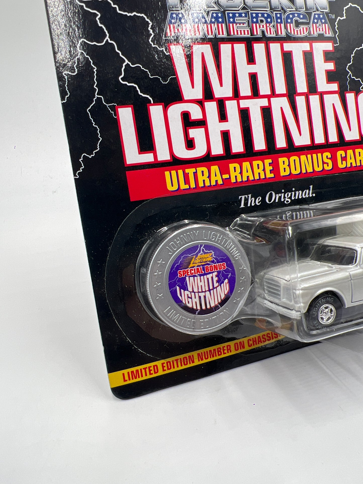 Johnny Lightning White Lightning Chase Truckin America #164 60s Studebaker Champ White