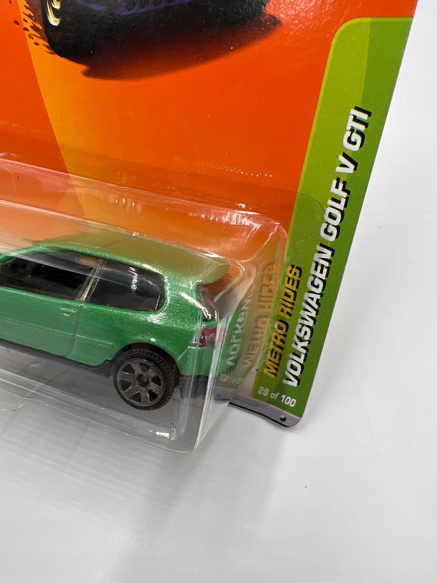 Matchbox Metro Rides #28 Volkswagen Golf V GTI Green 217D