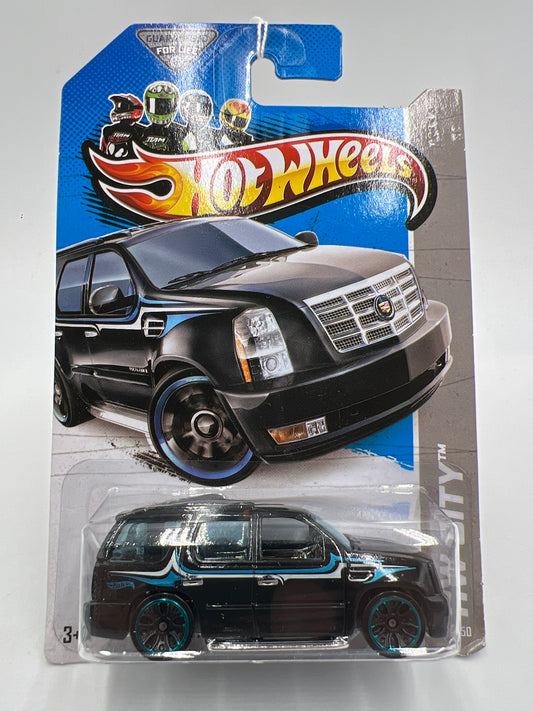 2013 Hot Wheels City #6 07 Cadillac Escalade Black