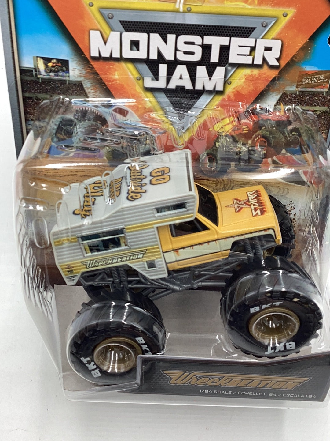 Hot Wheels Monster Jam series 33 Wreckreation 129G