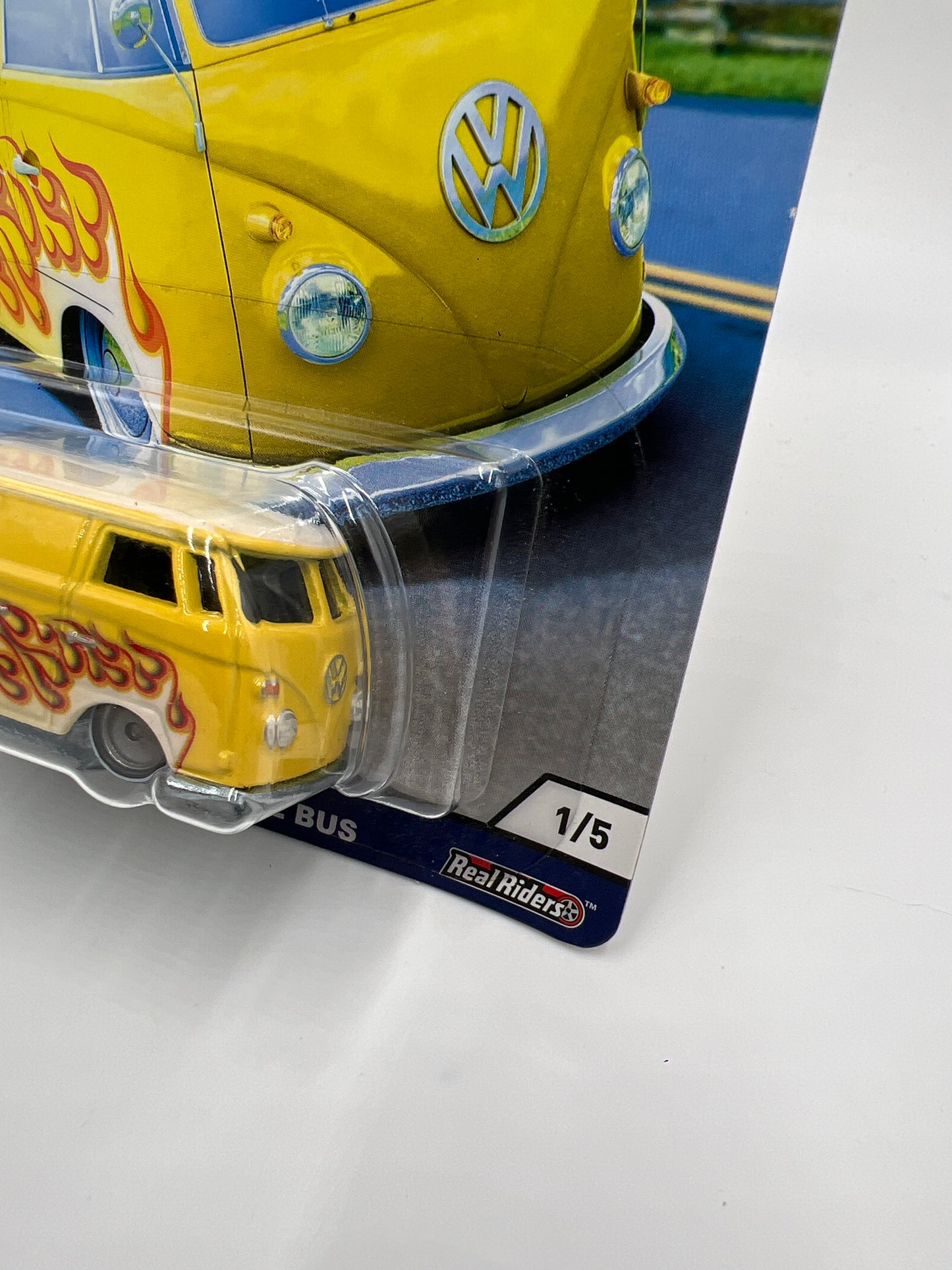 2018 Hot Wheels Premium Cargo Carriers #1 Volkswagen T1 Panel Bus Yellow Mooneyes