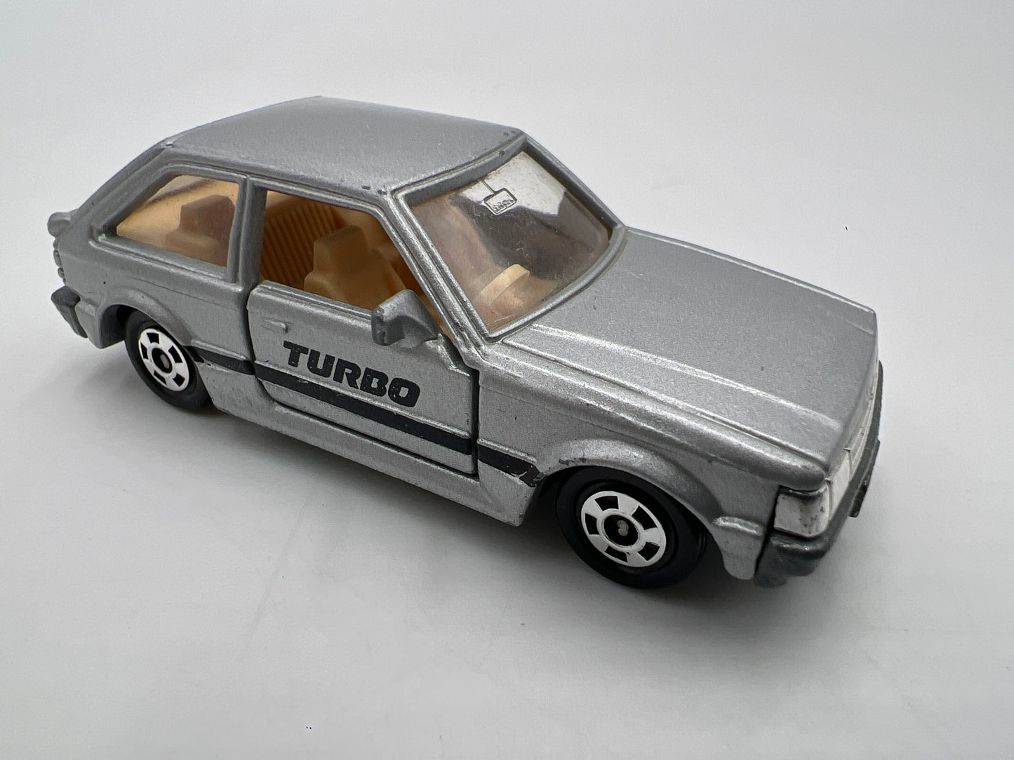 Tomica No. 4 Mazda Familia 1500XG Silver Loose