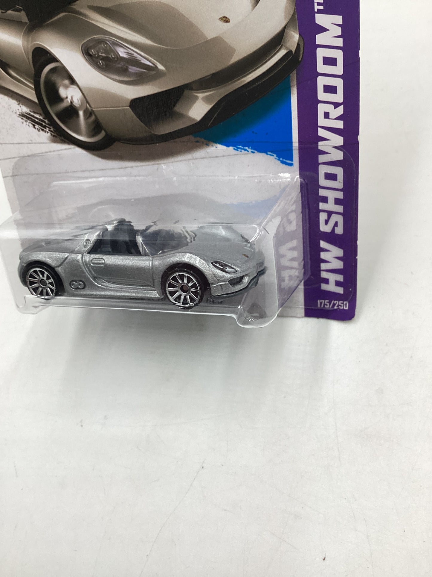 2013 Hot Wheels Showroom #175 Porsche 918 Spyder Silver 99E