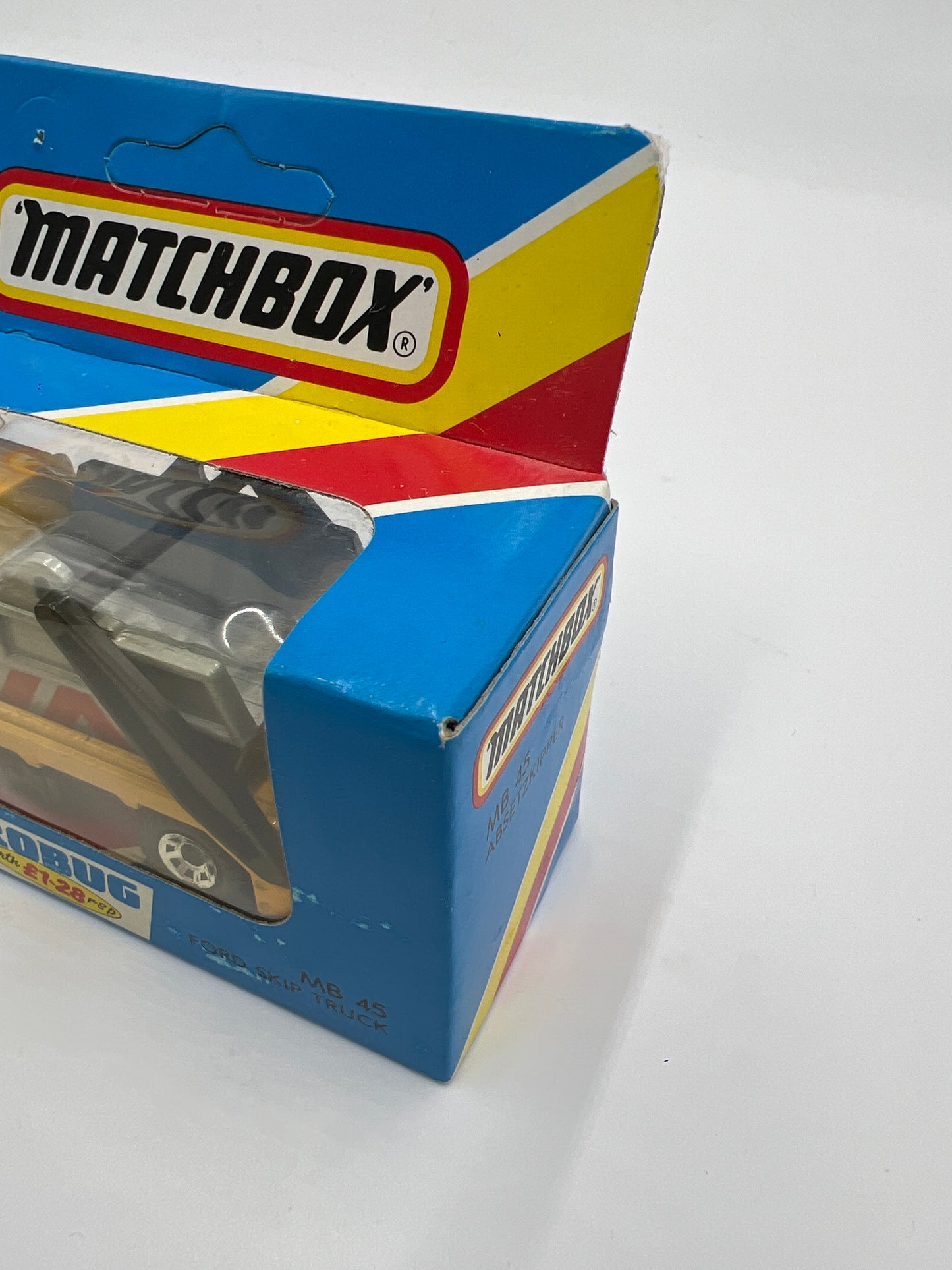 Matchbox Unpunched #45 Ford Skip Truck Yellow (Cracked Blister)