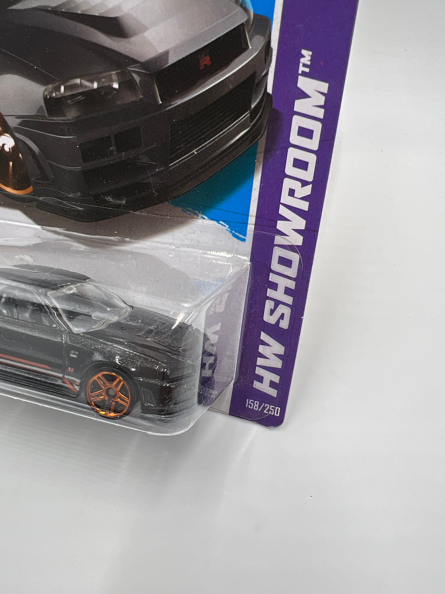 2013 Hot Wheels Showroom #158 Nissan Skyline GT-R R34 Black W/Protector