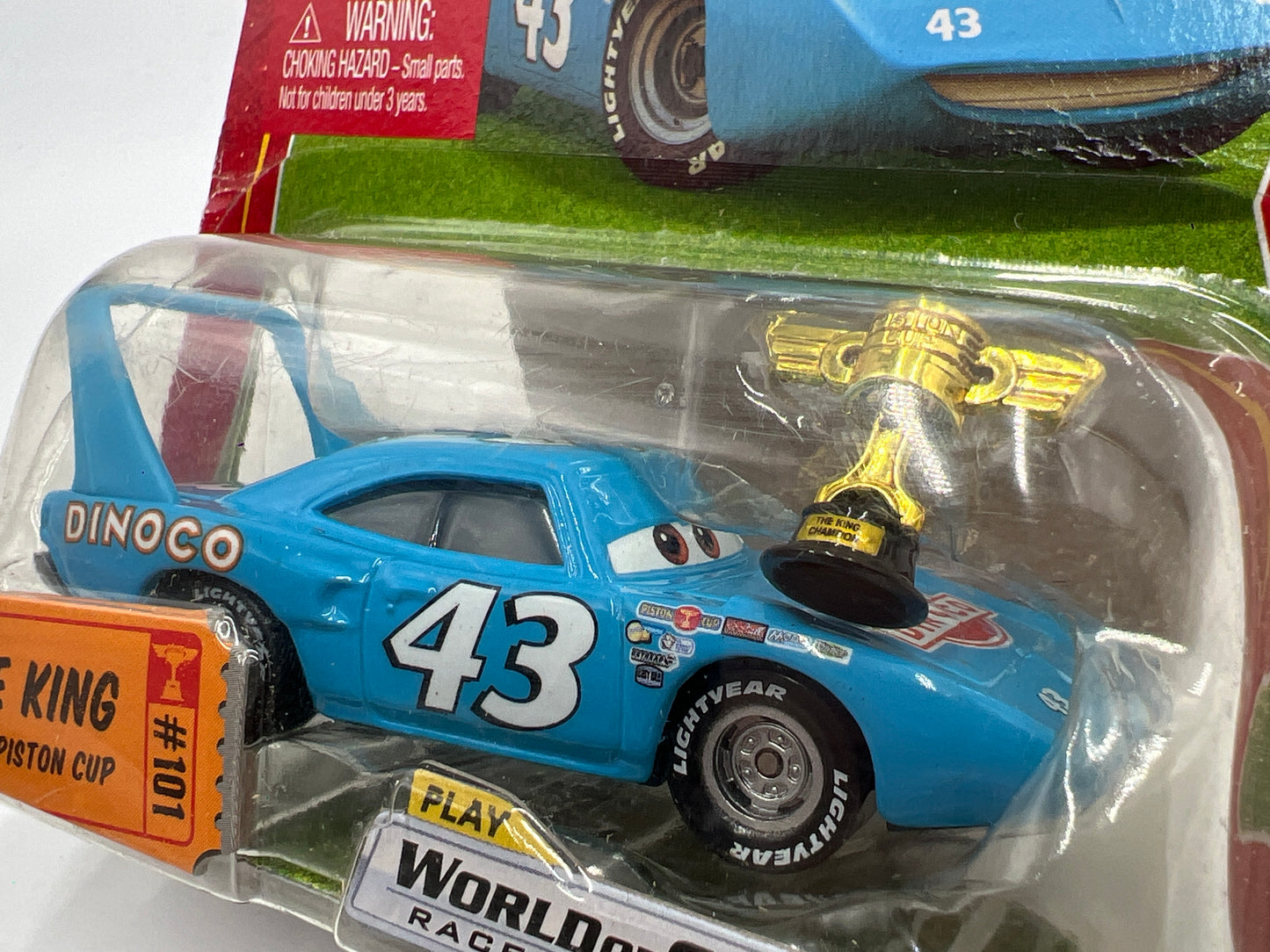 Disney Pixar The World Of Cars #101 CHASE The King With Piston Cup 140B