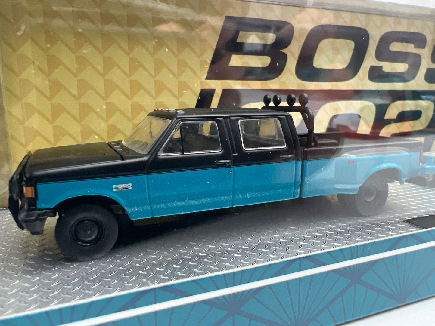 M2 Machines Haulers R99 1970 Ford Mustang Custom & 1990 F-350 Dually