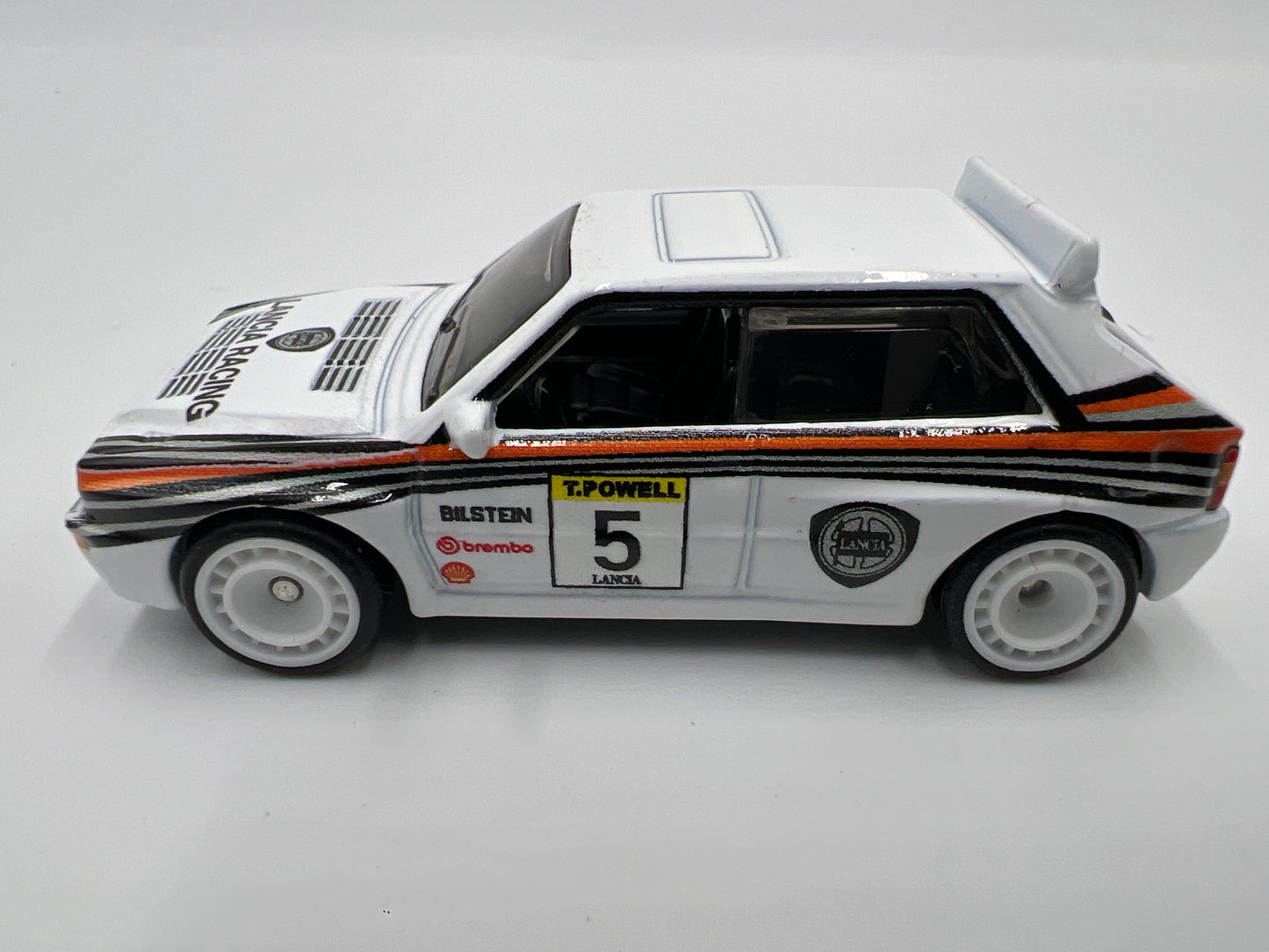 Hot Wheels 1/64 Premium Diorama Set Lancia Delta Integrale White Loose