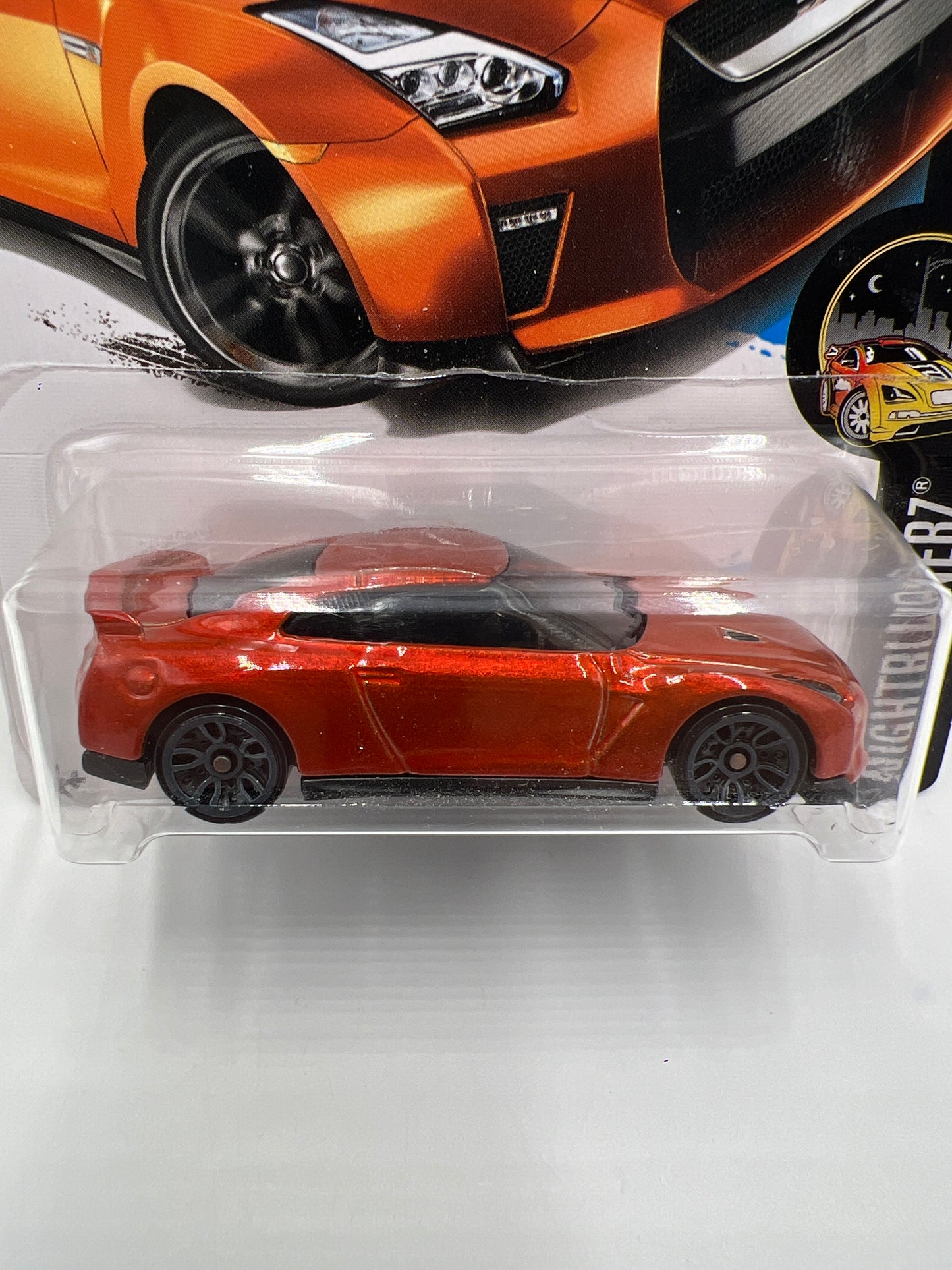 2017 Hot Wheels Factory Sealed Nightburnerz #282 17 Nissan GT-R R35 Orange W/Protector