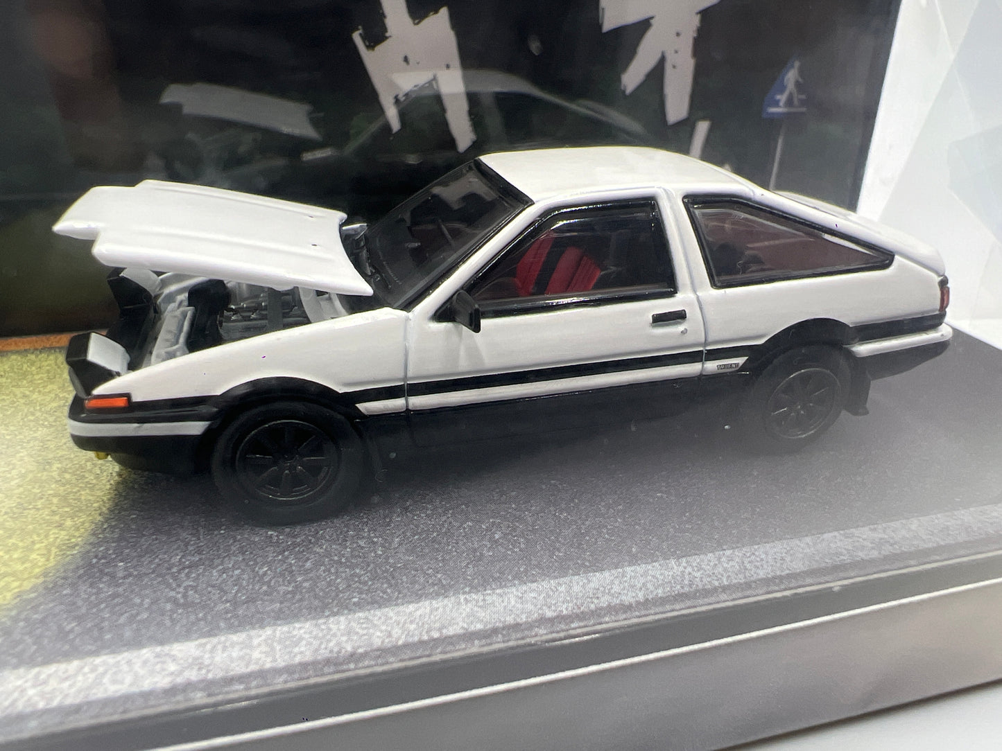 Hobby Japan 1/64 Initial D Toyota Sprinter Trueno AE86 White Sealed