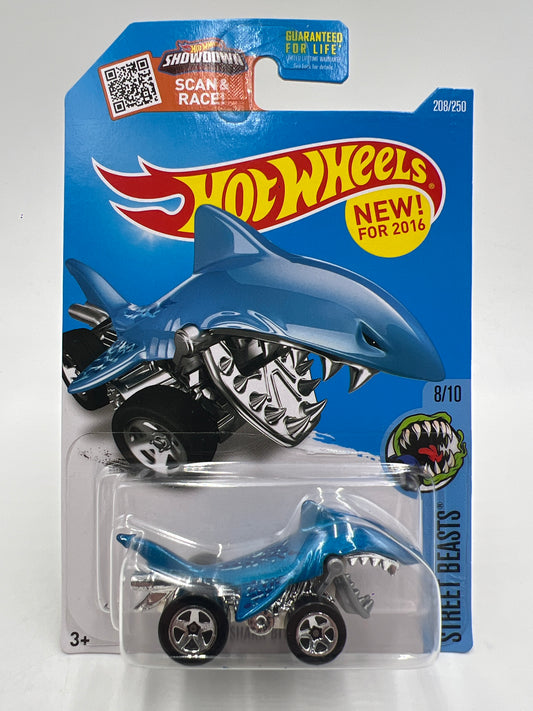 2016 Hot Wheels Street Beasts #208 Shark Bite Blue W/Protector 2