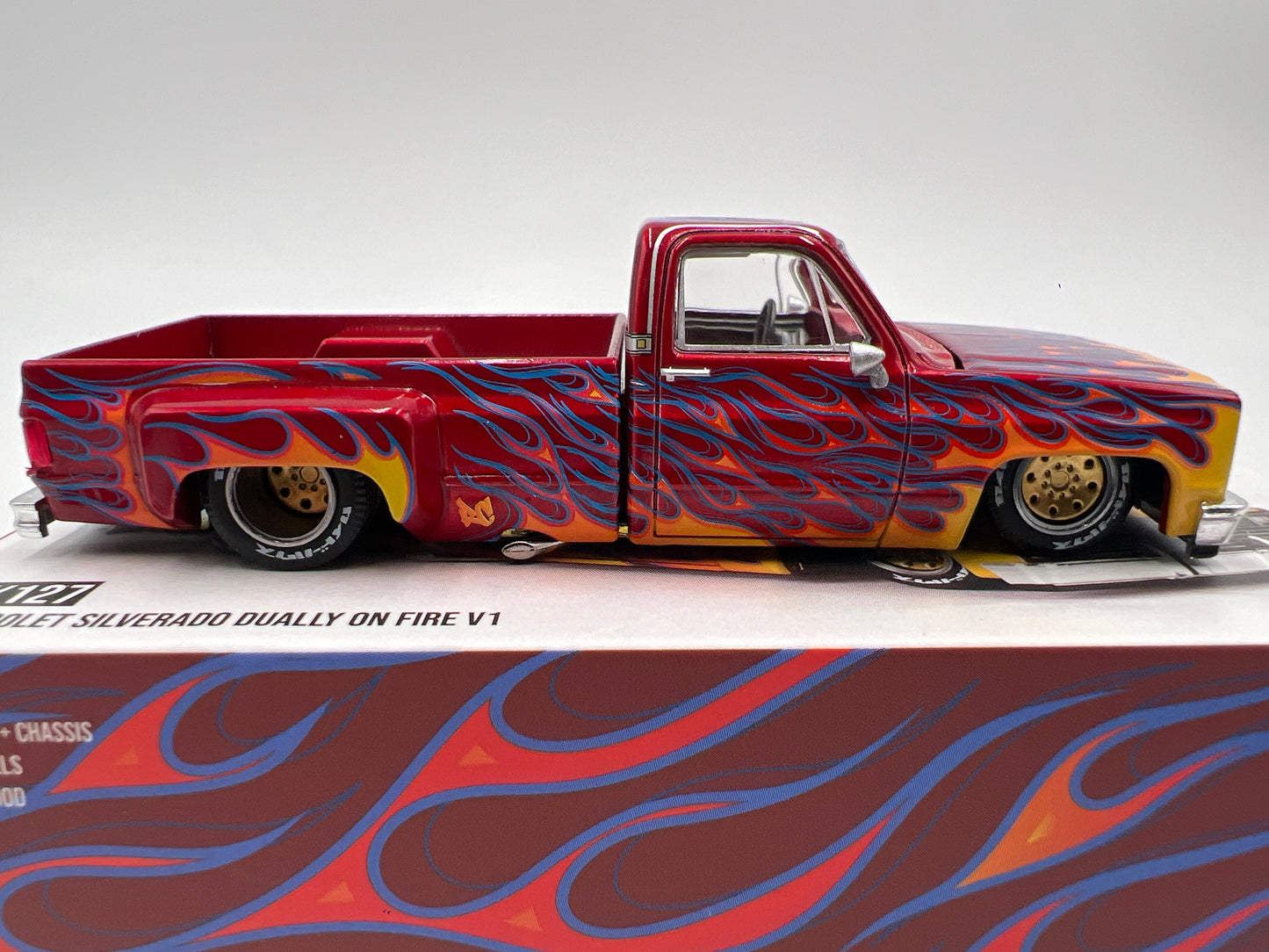 Mini GT x Kaido House #127 Chevrolet Silverado Dually On Fire V1