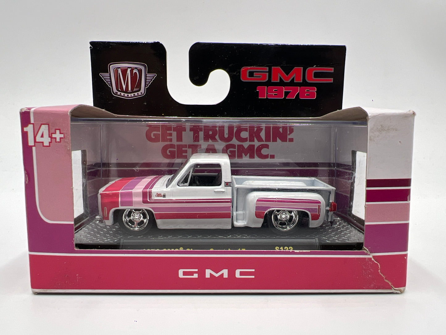 M2 Machines OReillys Exclusive 1976 GMC Sierra Grande 15 White/Pink W/Protector Bad Box S123
