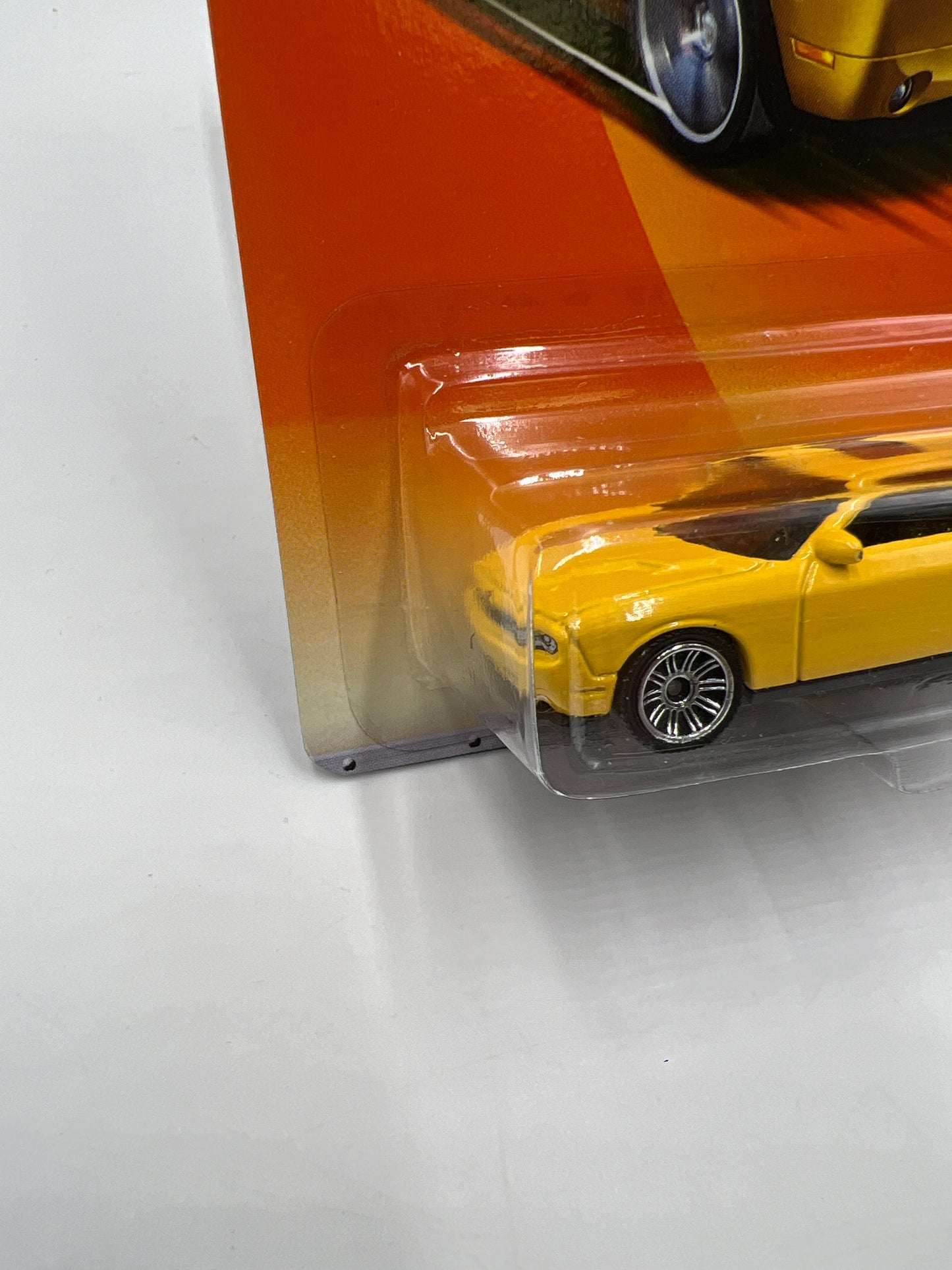 Matchbox #4 2011 Sports Cars Dodge Challenger SRT8 Yellow 50E