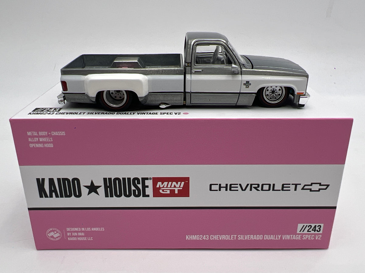 Mini GT x Kaido House #243 CHASE Chevrolet Silverado Dually Vintage Spec V2