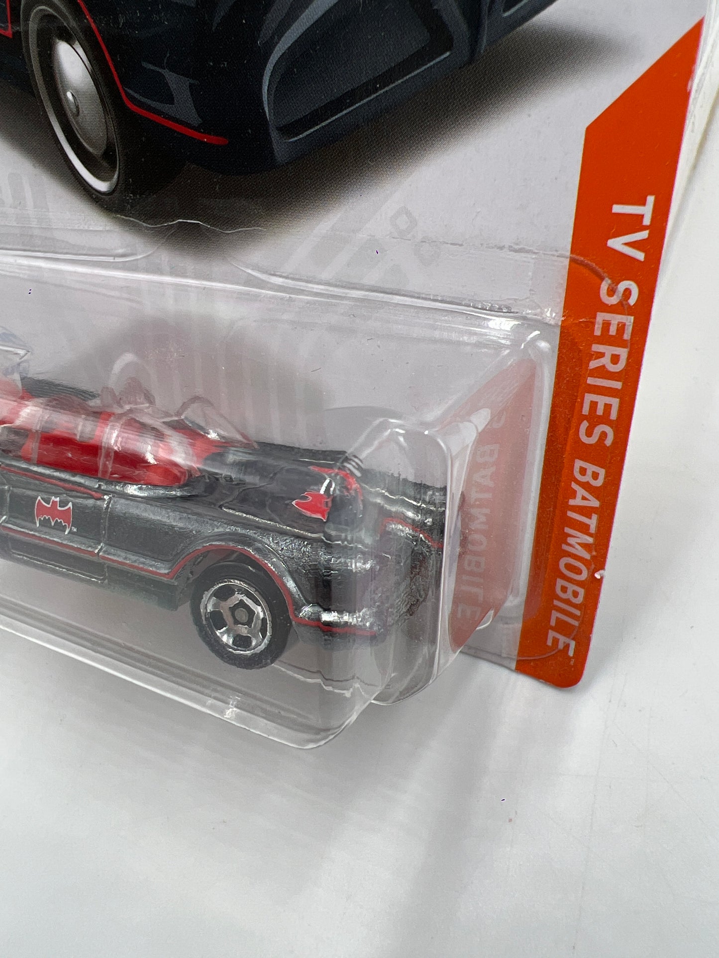 Hot Wheels iD Chase 6/8 TV Series Batmobile 160H