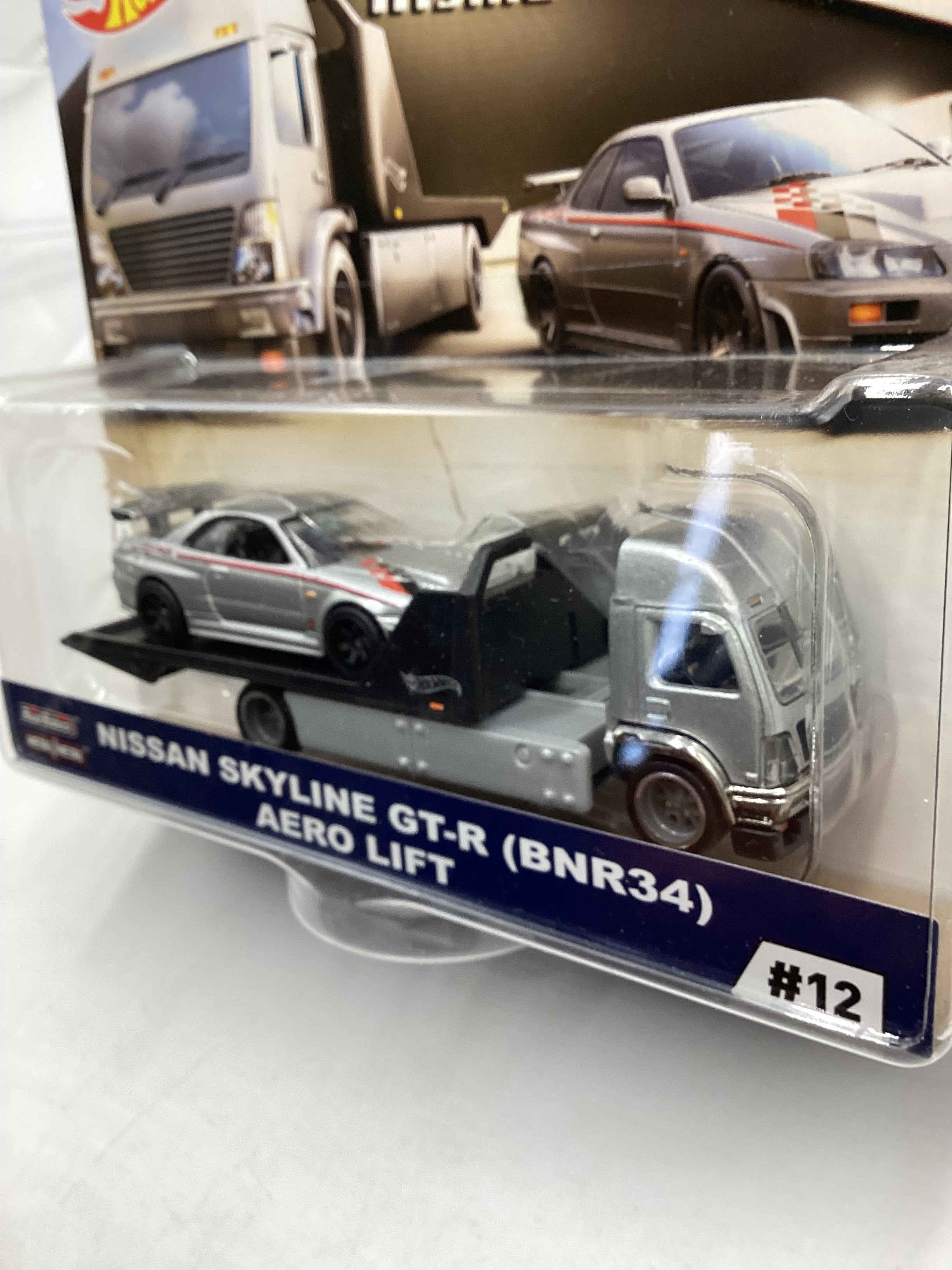 2019 Hot Wheels Team Transport #12 Nissan skyline GT-R r34 Aero