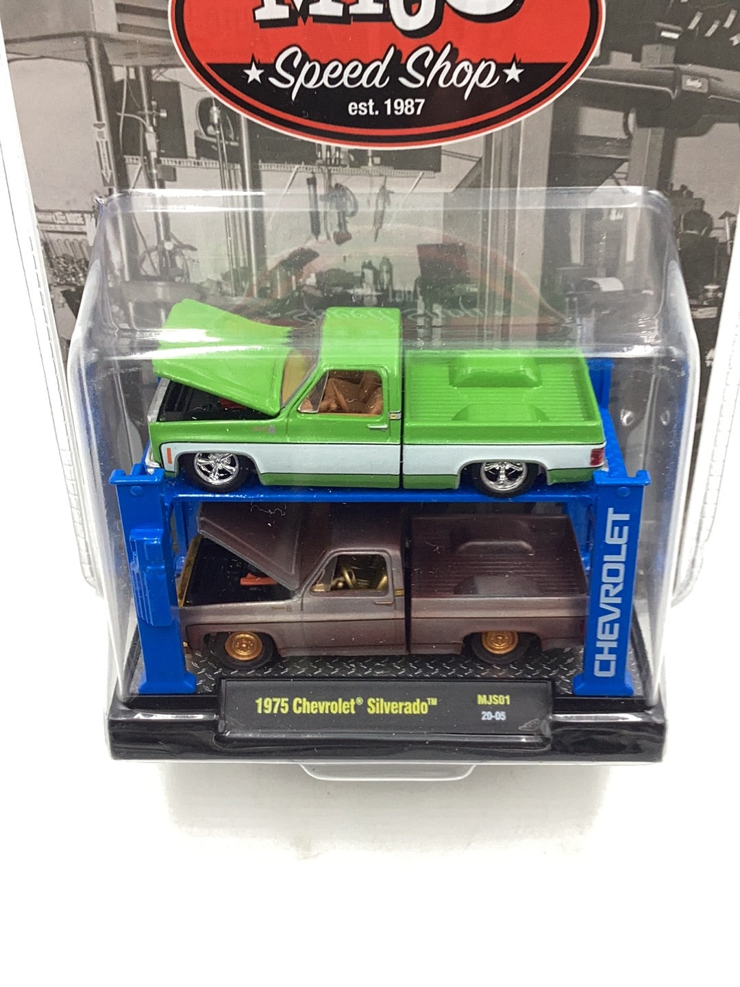 M2 Machines only 300 pieces chase MiJo exclusive MiJo Speed Shop 1975 Chevrolet Silverado MJS01